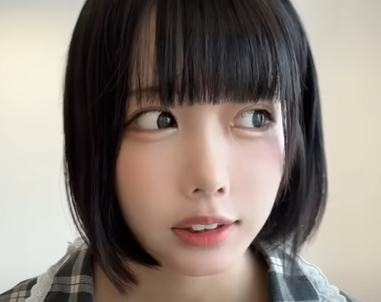 2024年のあのちゃんの顔写真目がぱっちり