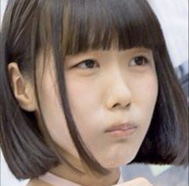 ③10代の頃のあのちゃんの顔写真・奥二重で目元が控えめ
